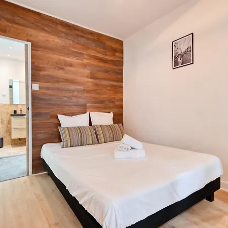 Апартаменты Diffonty Furnished Flat Ла-Сьота