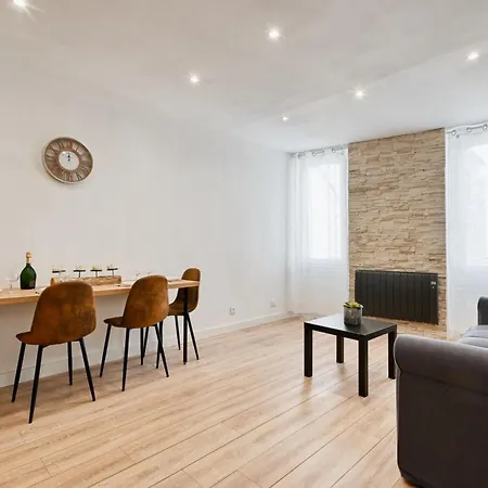 Diffonty Furnished Flat Ла-Сьота