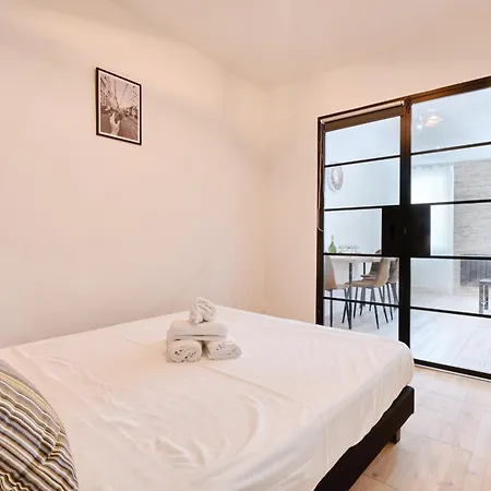Апартаменты Diffonty Furnished Flat